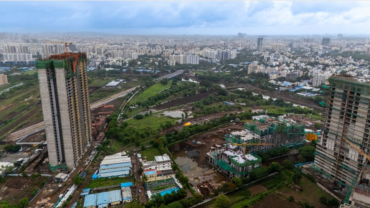 Palladio Presidential Suites site, Balewadi Riverfront, Pune